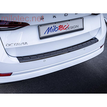 Práh pátých dveří s výstupky - černý lesklý "klavírlak", Škoda Octavia IV. Combi, 2019+ Práh pátých dveří s výstupky - černý lesklý "klavírlak", Škoda Octavia IV. Combi, 2019+