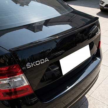 Zadní křídlo Gloss Black ŠKODA OCTAVIA III 2013-2019 Zadní křídlo Gloss Black ŠKODA OCTAVIA III 2013-2019
