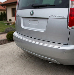 Nerez kryt zadního nárazniku broušený Škoda Roomster 2007-15, Dacia Lodgy 2012+