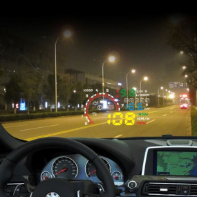 Head Up Display na plubní desku Head Up Display na plubní desku