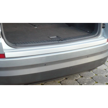 Práh pátých dveří s dlouhou hranou, stříbrný matný - Škoda Kodiaq od r.v. 2016 Práh pátých dveří s dlouhou hranou, stříbrný matný - Škoda Kodiaq od r.v. 2016