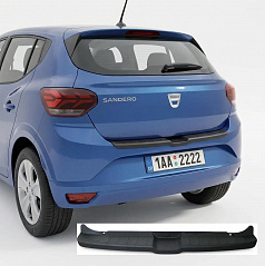 Plastový kryt horní hrany zadního nárazníku Dacia Sandero HB 5D DJF 2020+