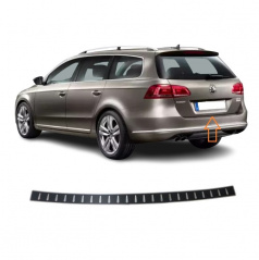 Plastový karbon kryt hrany zadního nárazníku Omtec  VW Passat 2010-15 kombi