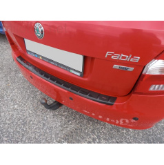 Práh pátých dveří s výstupky, ABS-černá metalíza Škoda Fabia II Combi