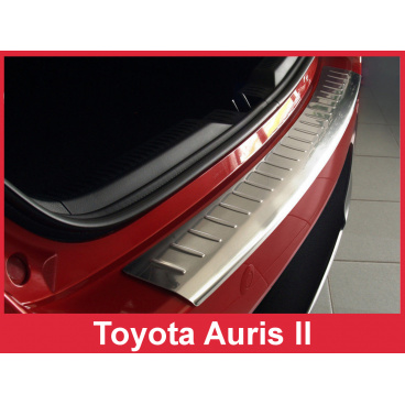 Nerez kryt- ochrana prahu zadního nárazníku Toyota Auris II 2013-15